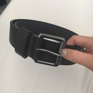 NWOT dark brown Kenneth Cole Reaction belt